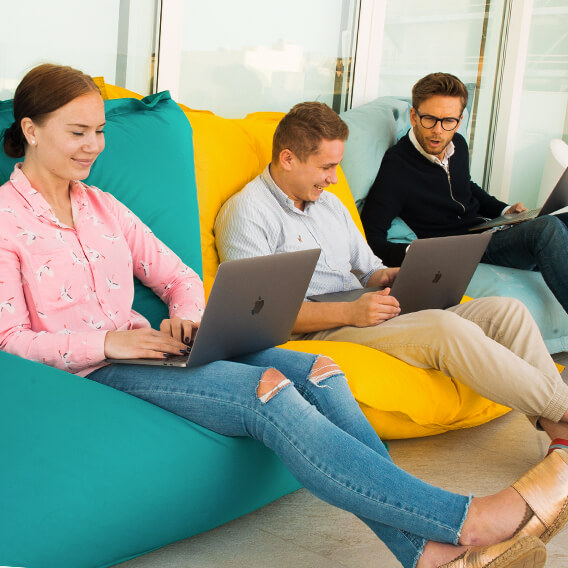 How we work – Cherry Online team